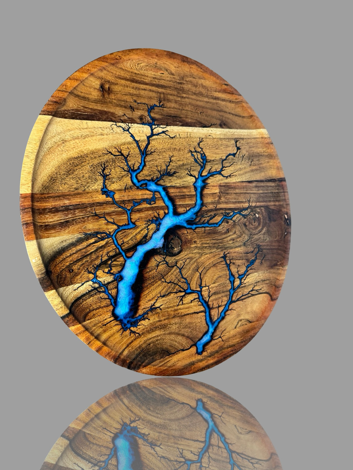 Australian timber and resin serving platter handcrafted by Fractal Flow Designs in Bairnsdale — perfect for entertaining or gifting.